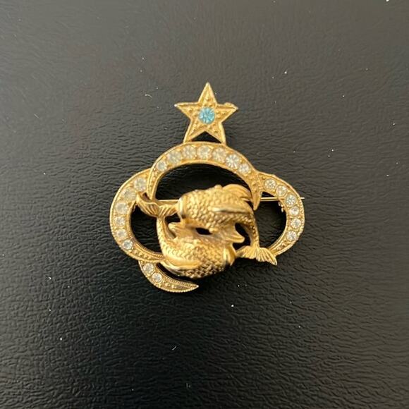 Vintage St Labre Signed Pisces Brooch - Picture 1 of 4